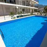 아파트 Aguamarina 7 Menyber *